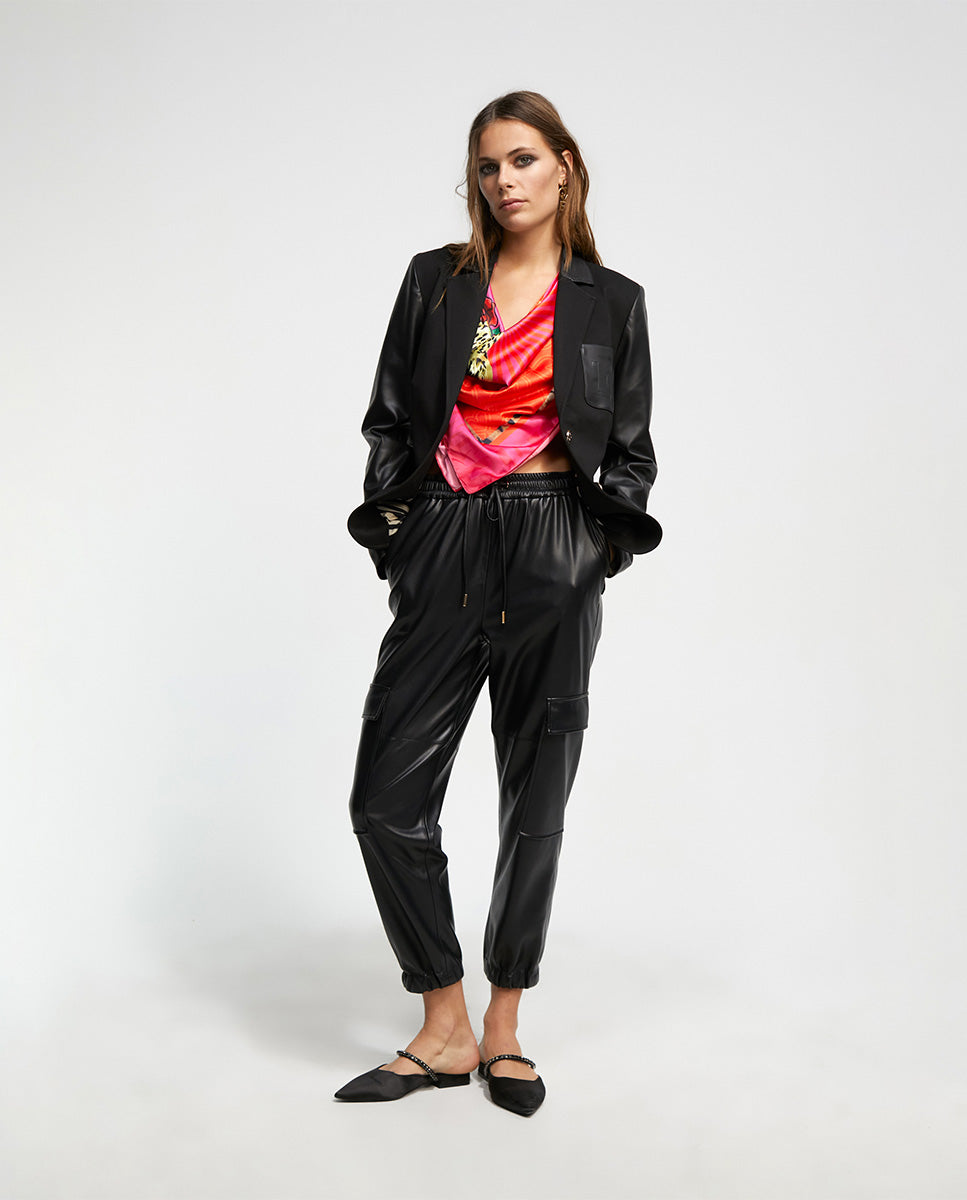 Contrast blazer