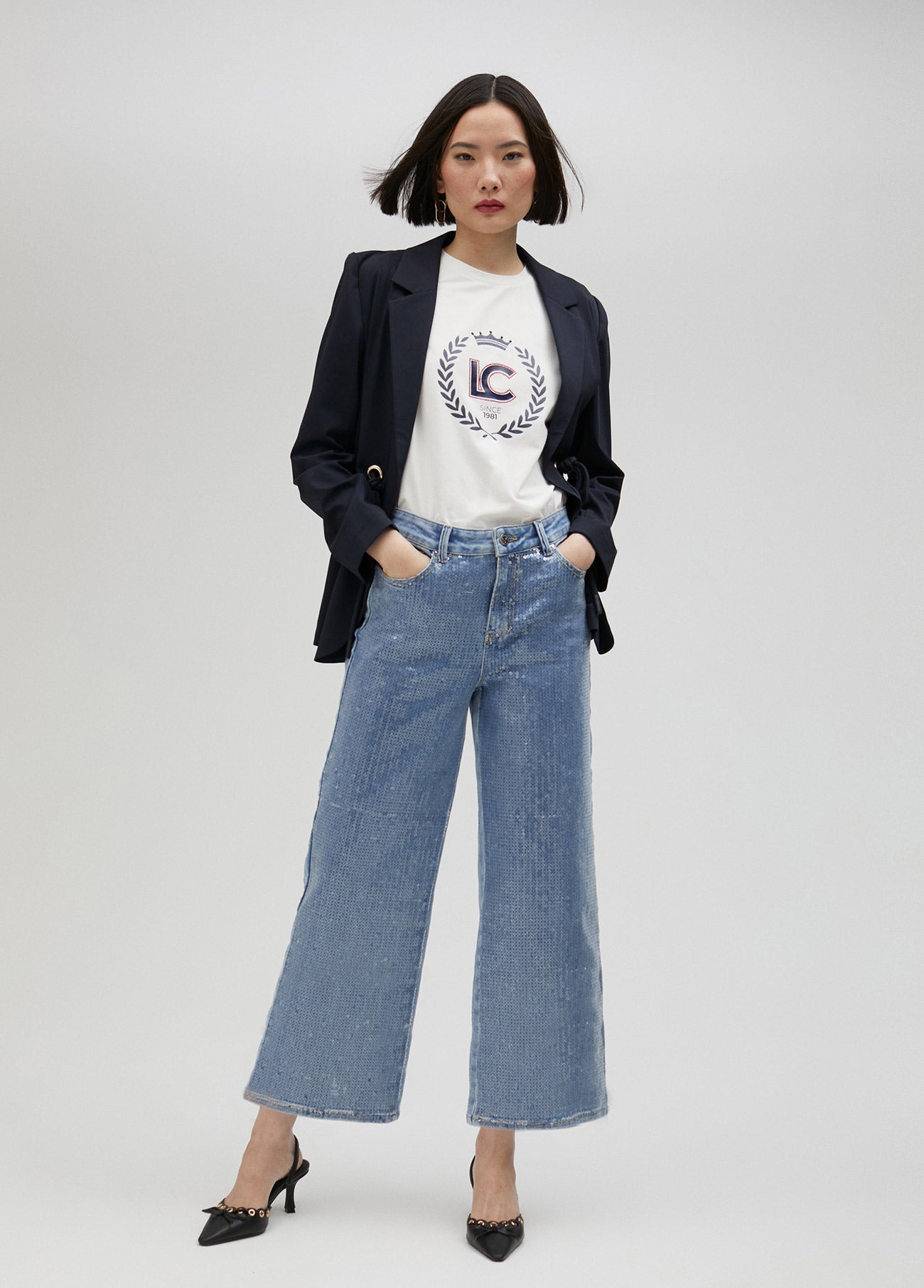 Blazer with eyelets