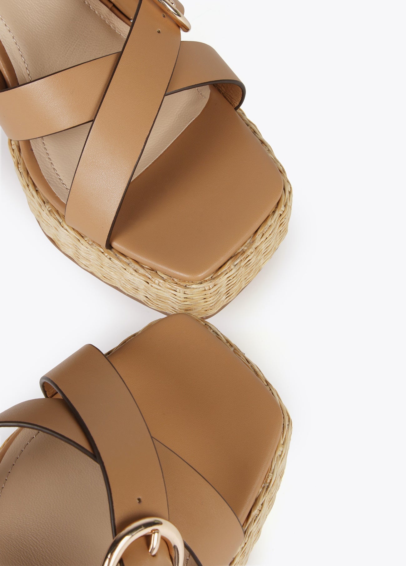 Heeled sandals with buckles