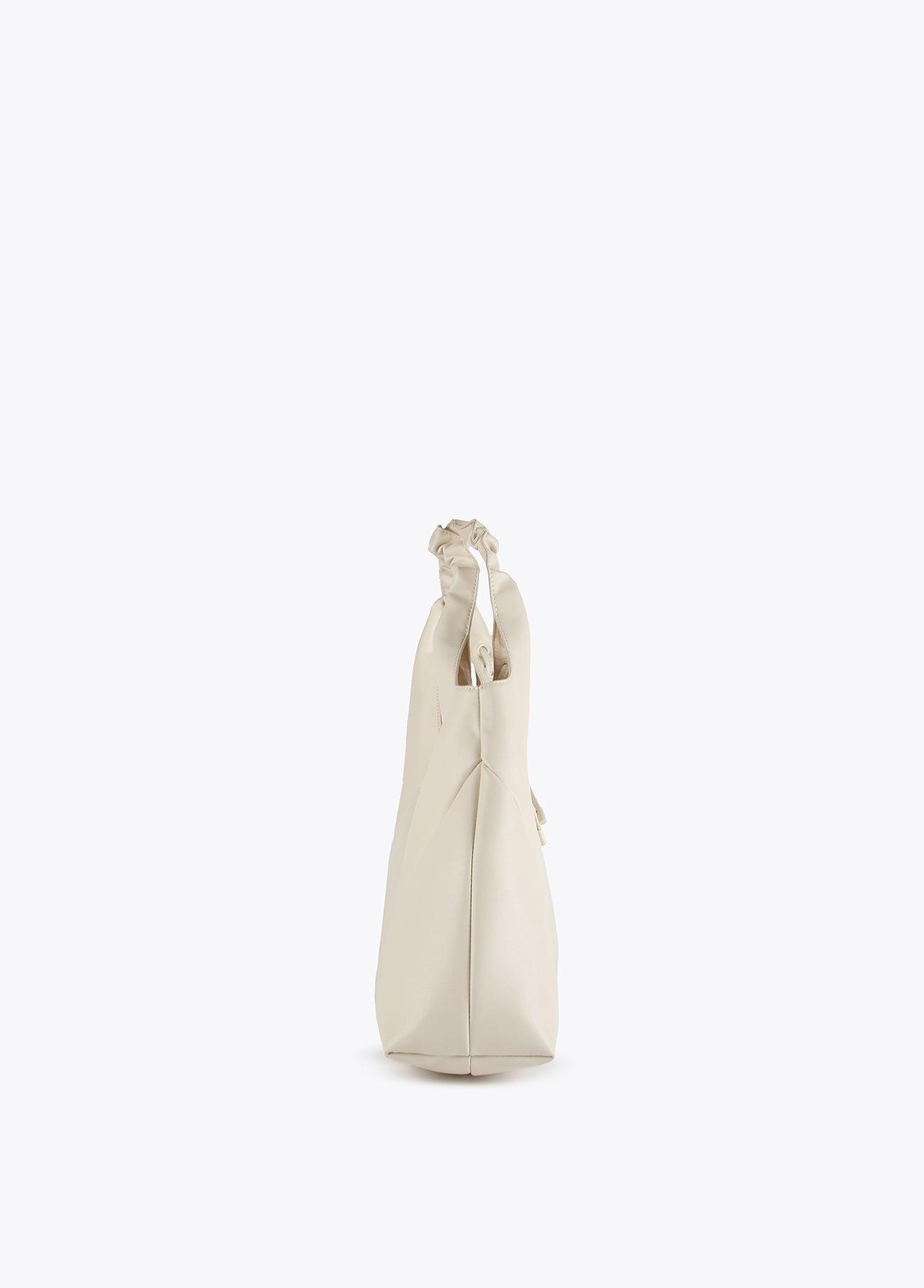 12428012-Tote bag with crinkle-effect handle-Raw
