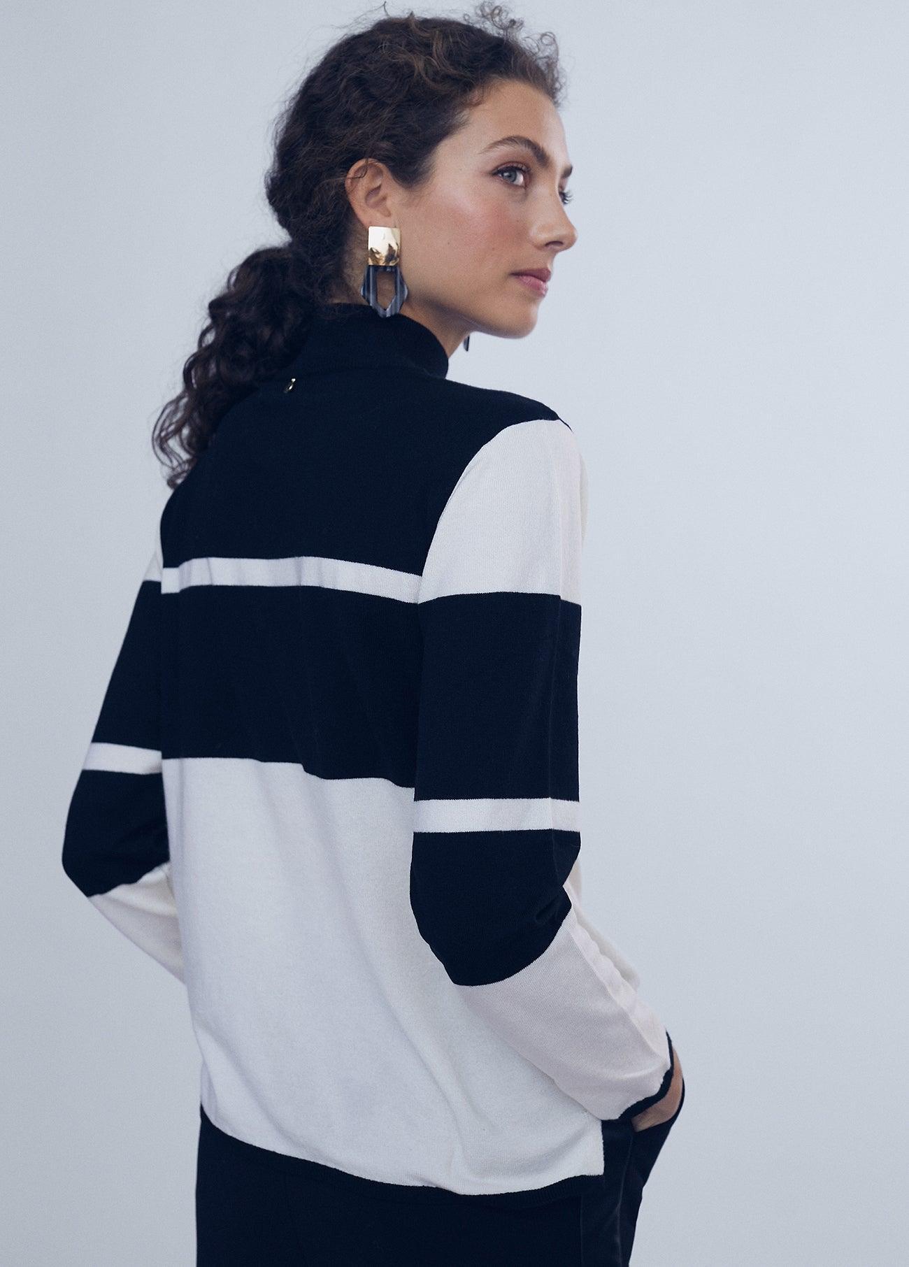 12461007-Two-tone logo sweater-White