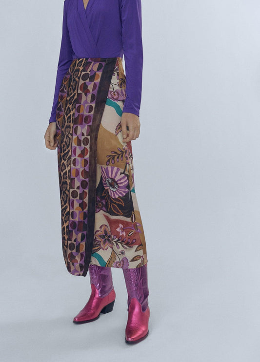 12468009-Asymmetric printed skirt-Raw