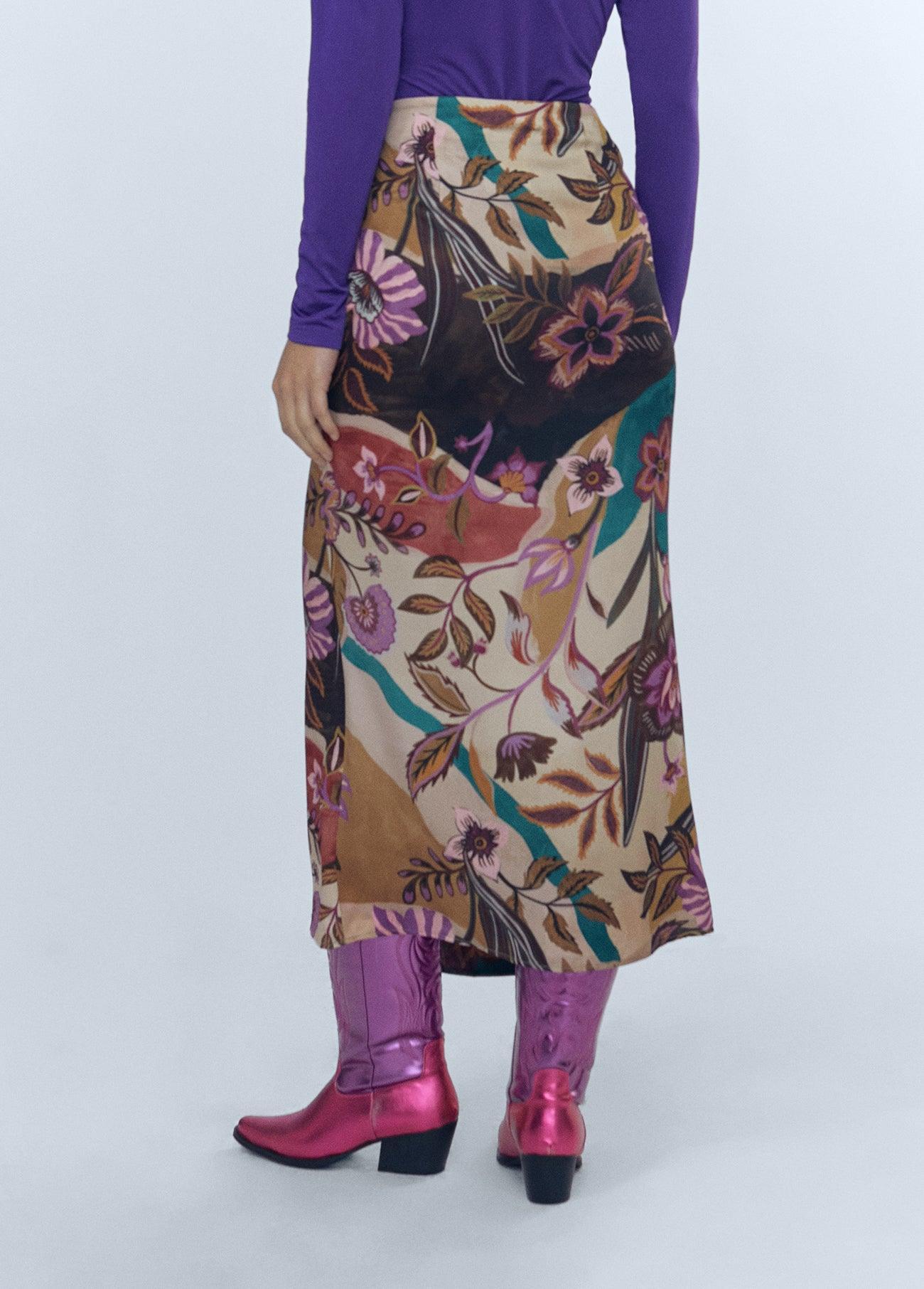 12468009-Asymmetric printed skirt-Raw