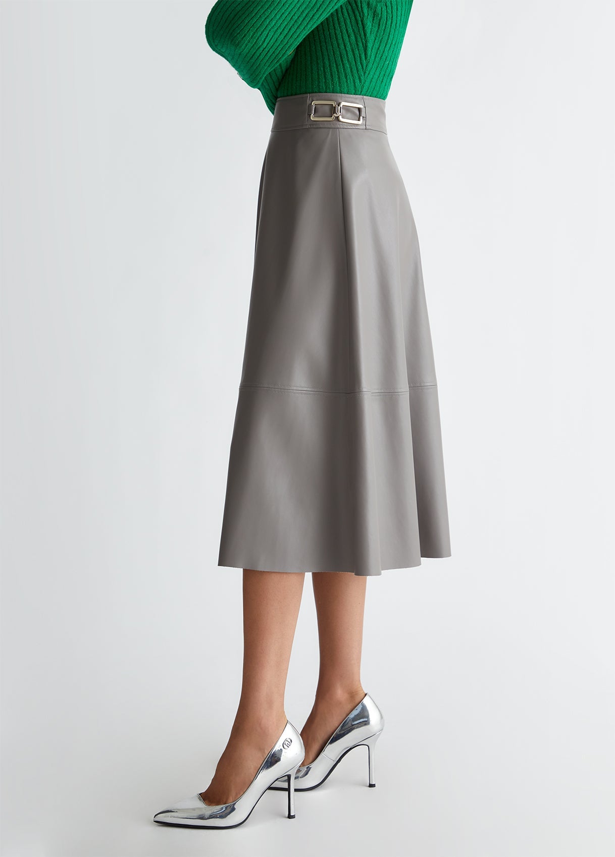 CF4139E0624X058838-pearl grey