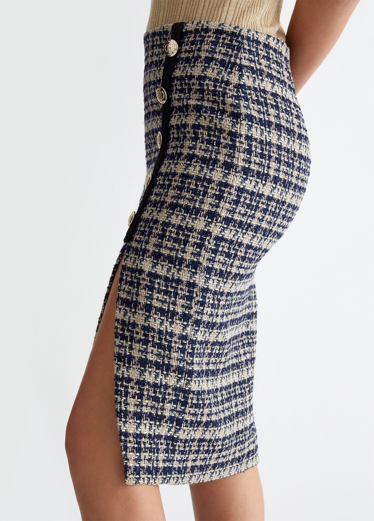 CF4355T2604N968442-blue and white