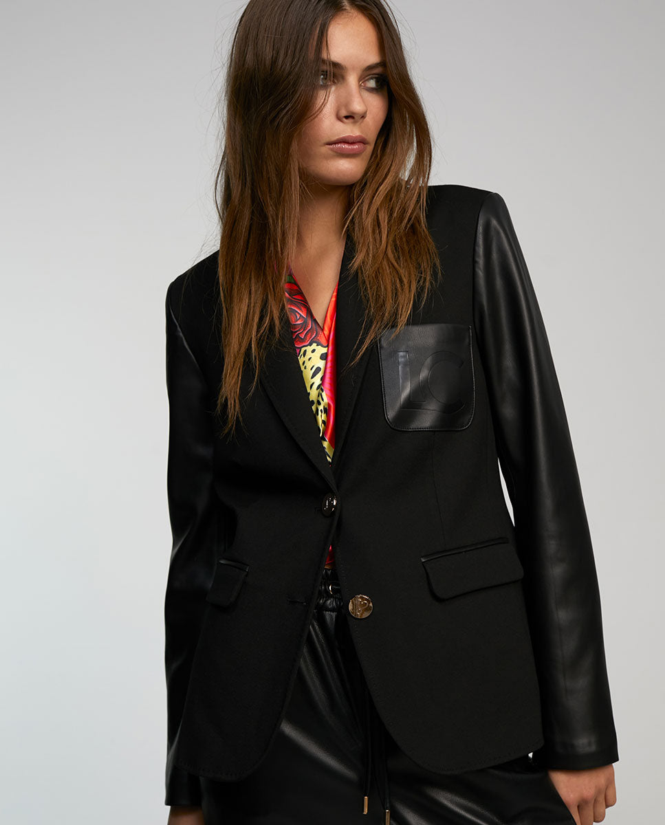 Contrast blazer