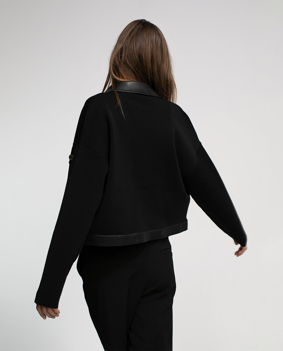 Short knit cardigan