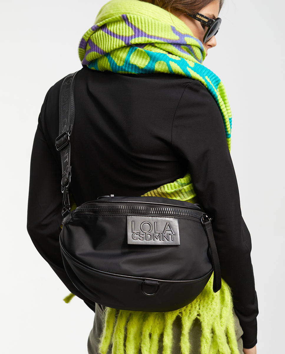 Contrast belt bag