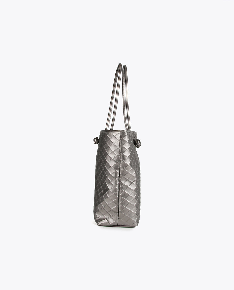 Raised diamond tote bag