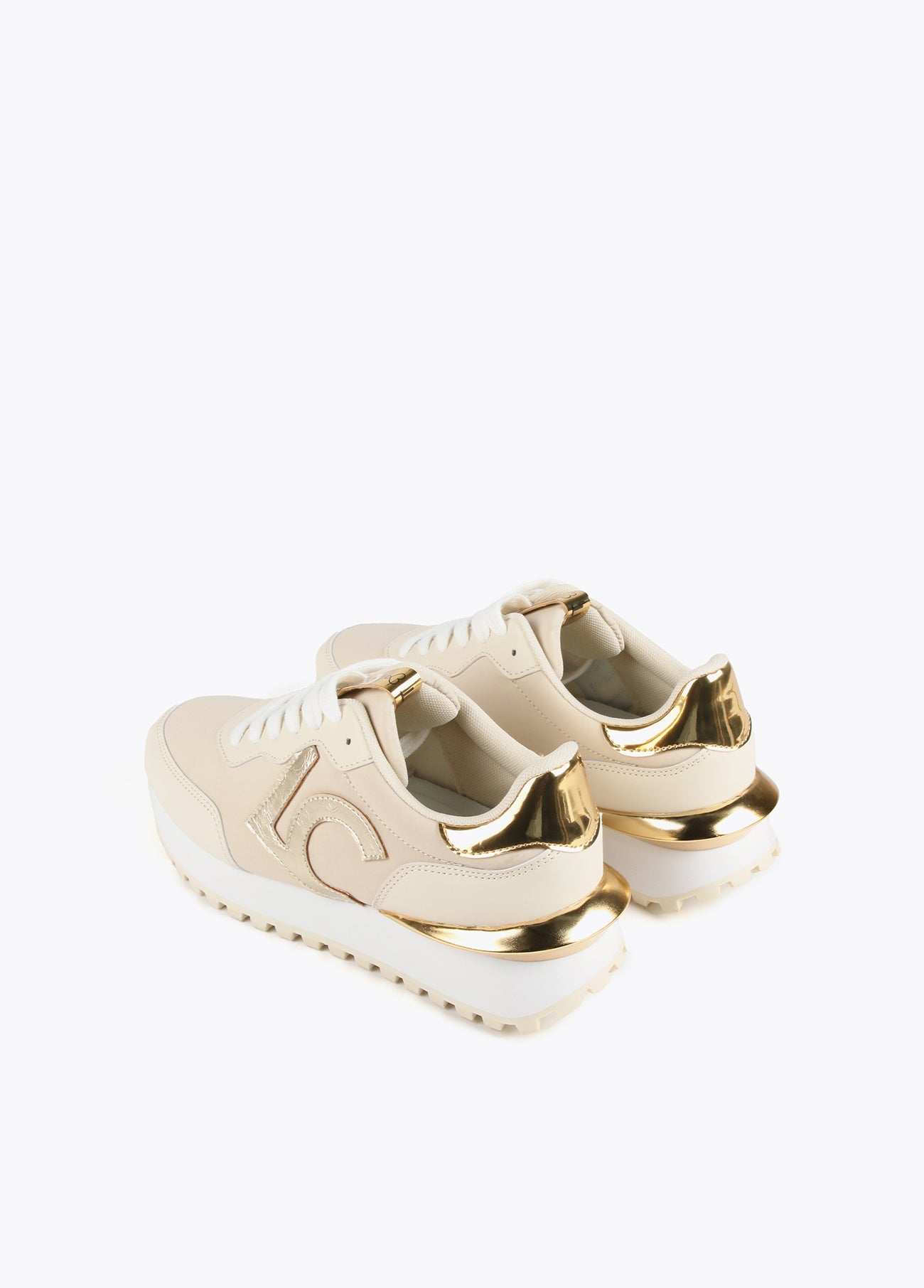 Three-tone sneakers