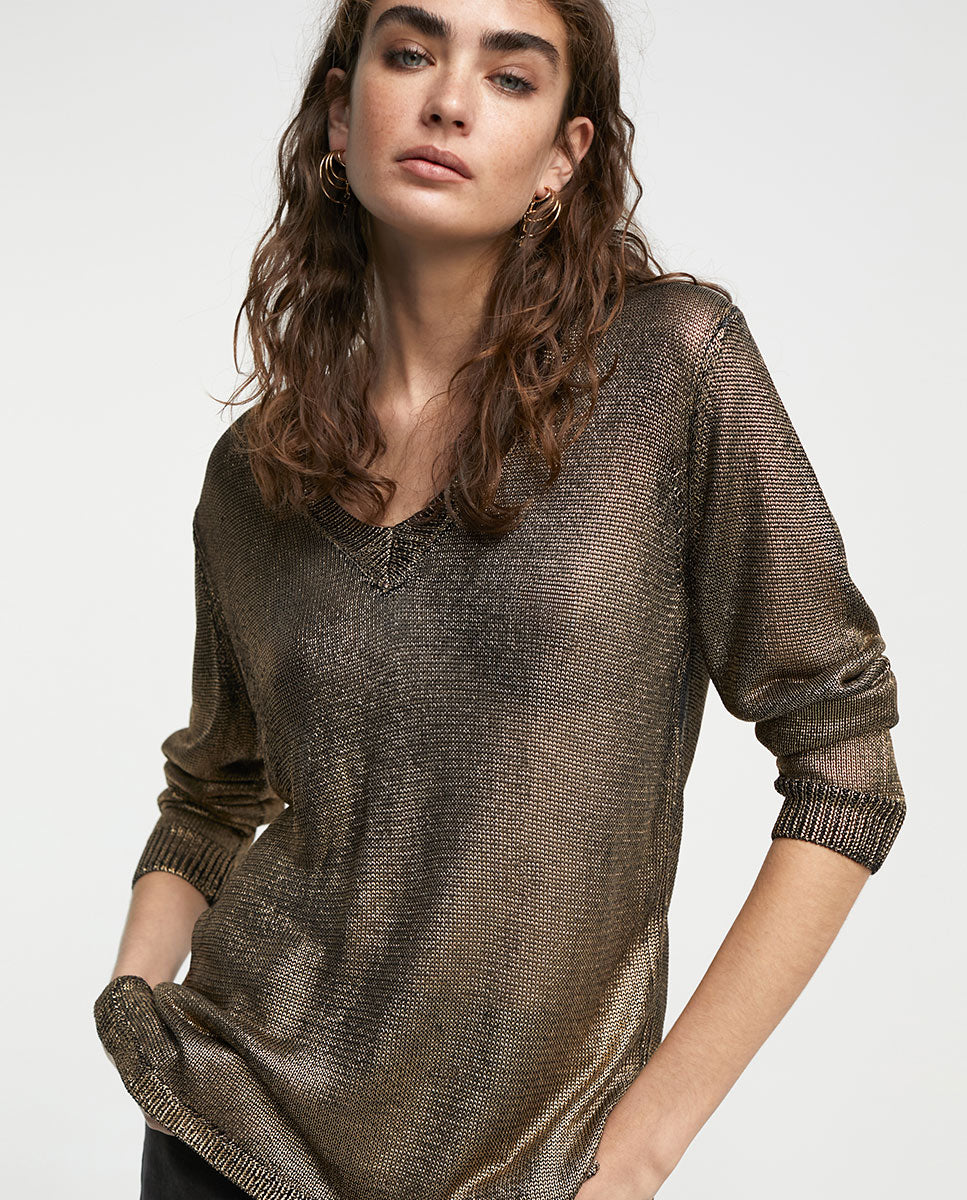 Laminated sweater