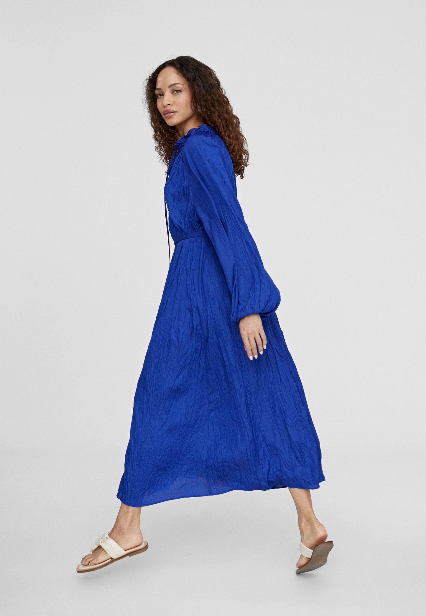 LS2416002-Electric-Blue-Long flowing dress