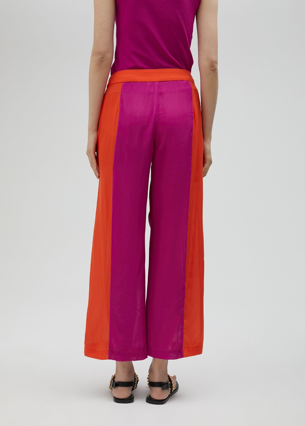 Flowing two-tone trousers