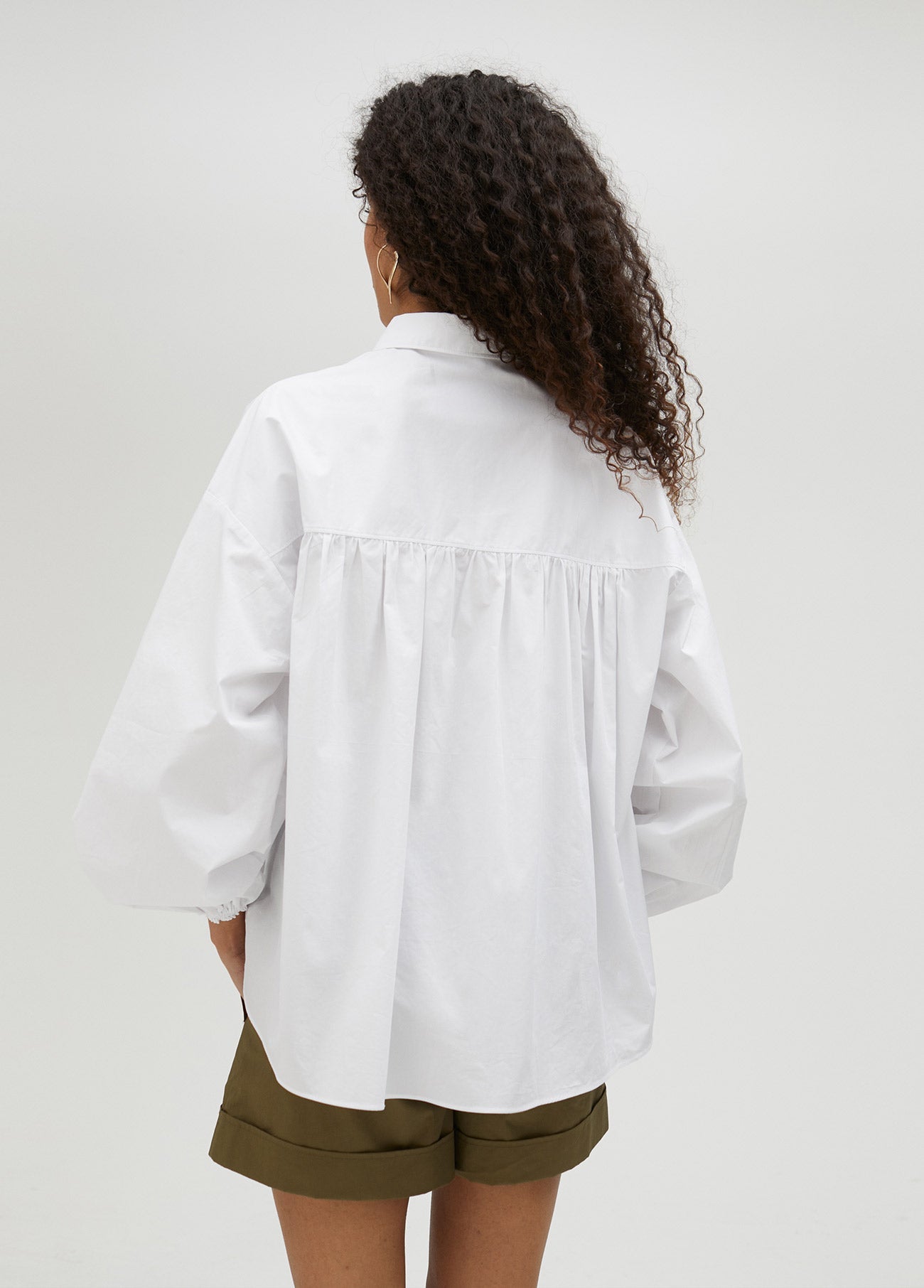 Poplin shirt with elasticated hem