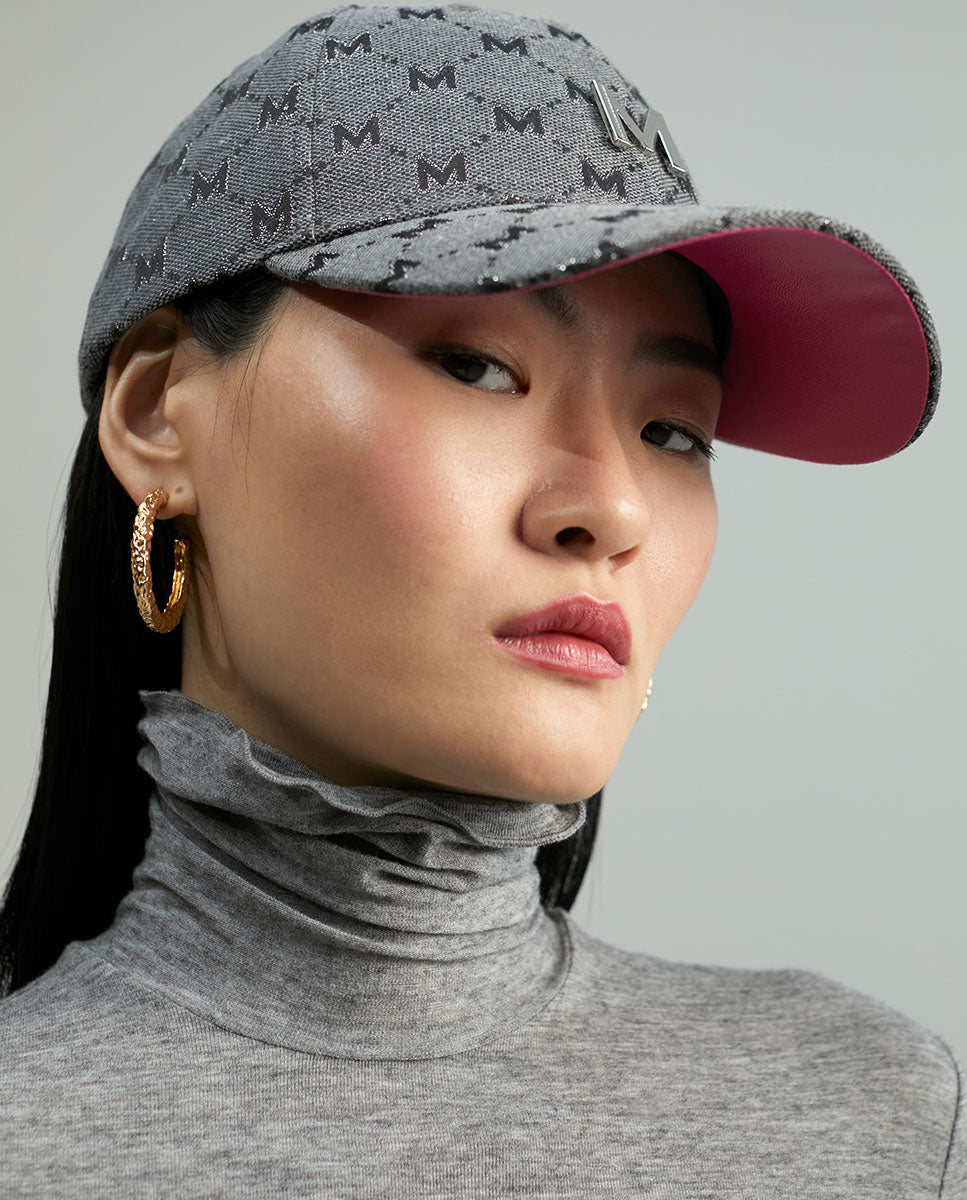 Grey cap