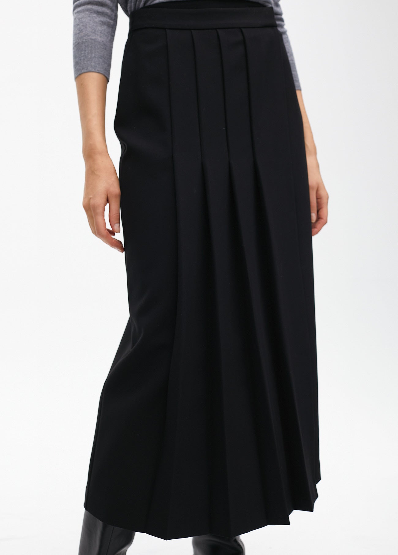 Midi skirt pleats