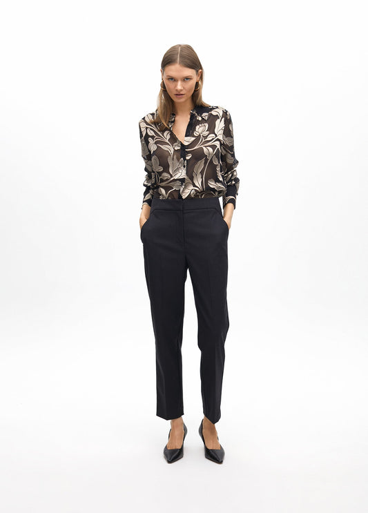 Chinos with waistband detail