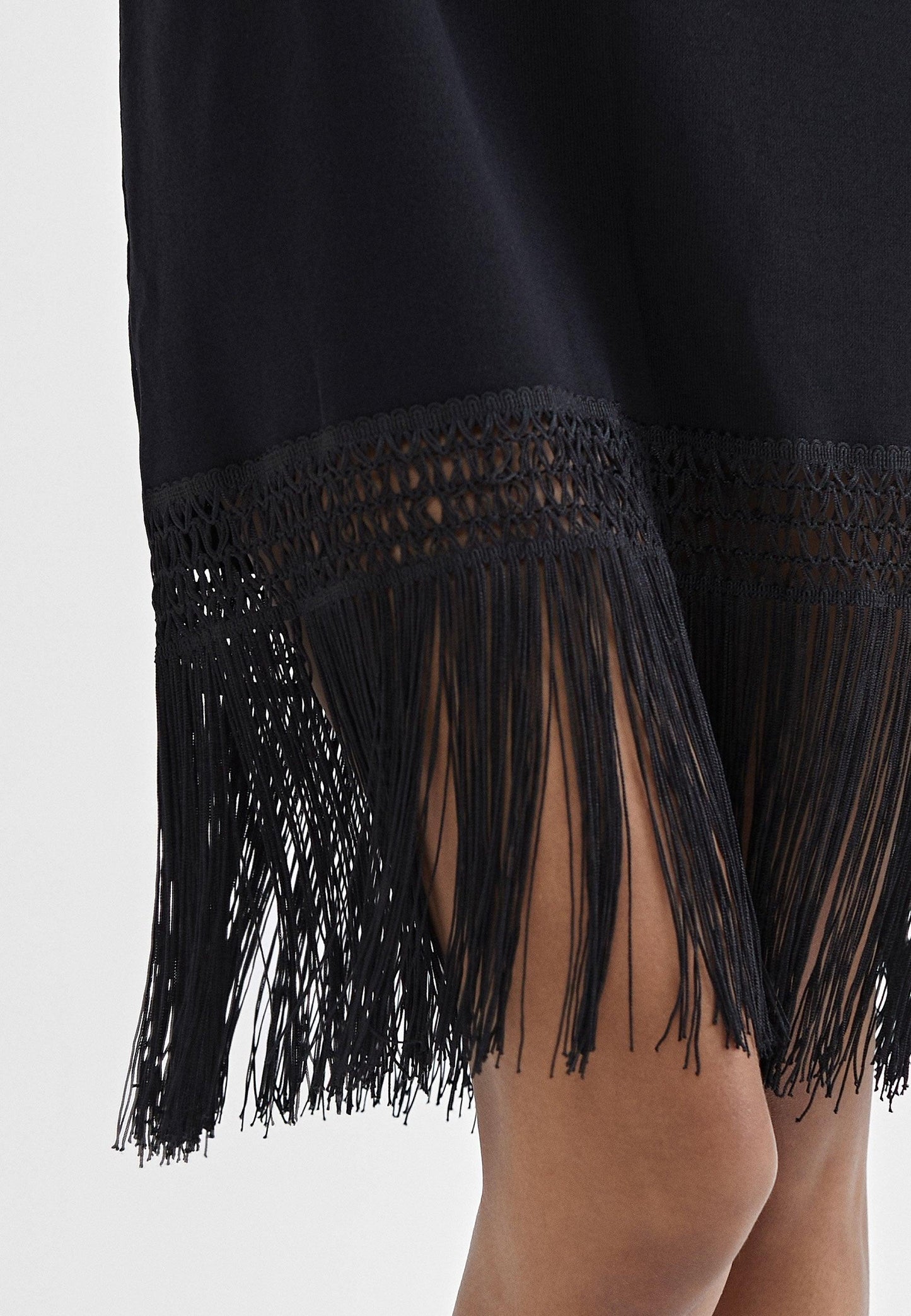 MS2415013-Black-Long fringed top