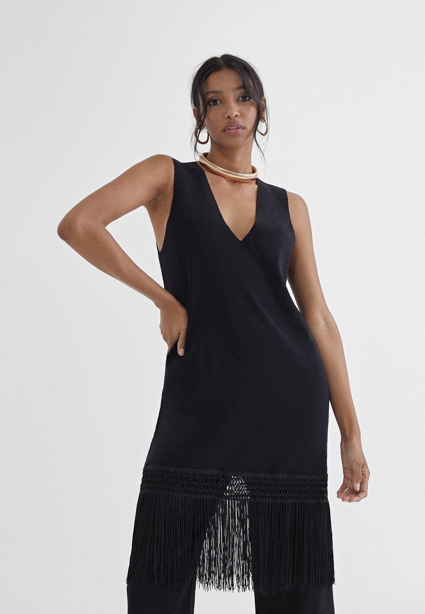 MS2415013-Black-Long fringed top