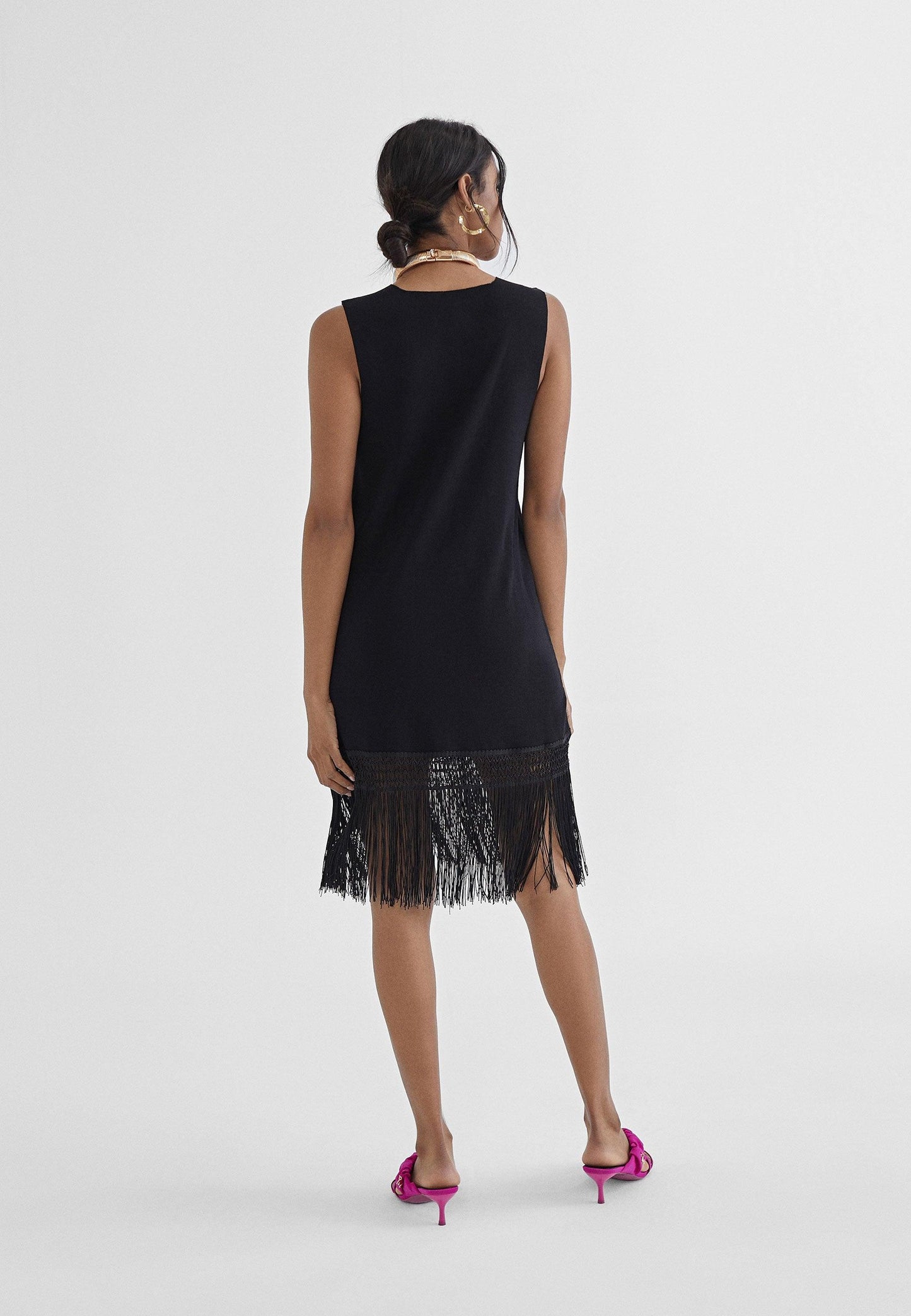 MS2415013-Black-Long fringed top