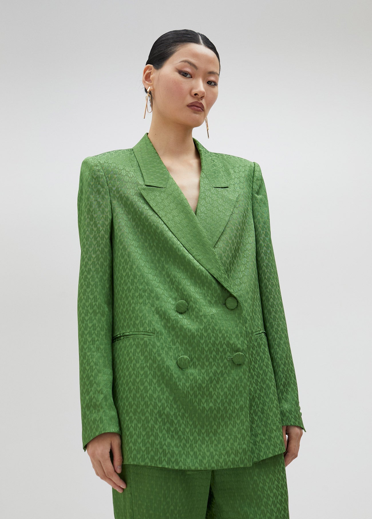 Flowing jacquard blazer