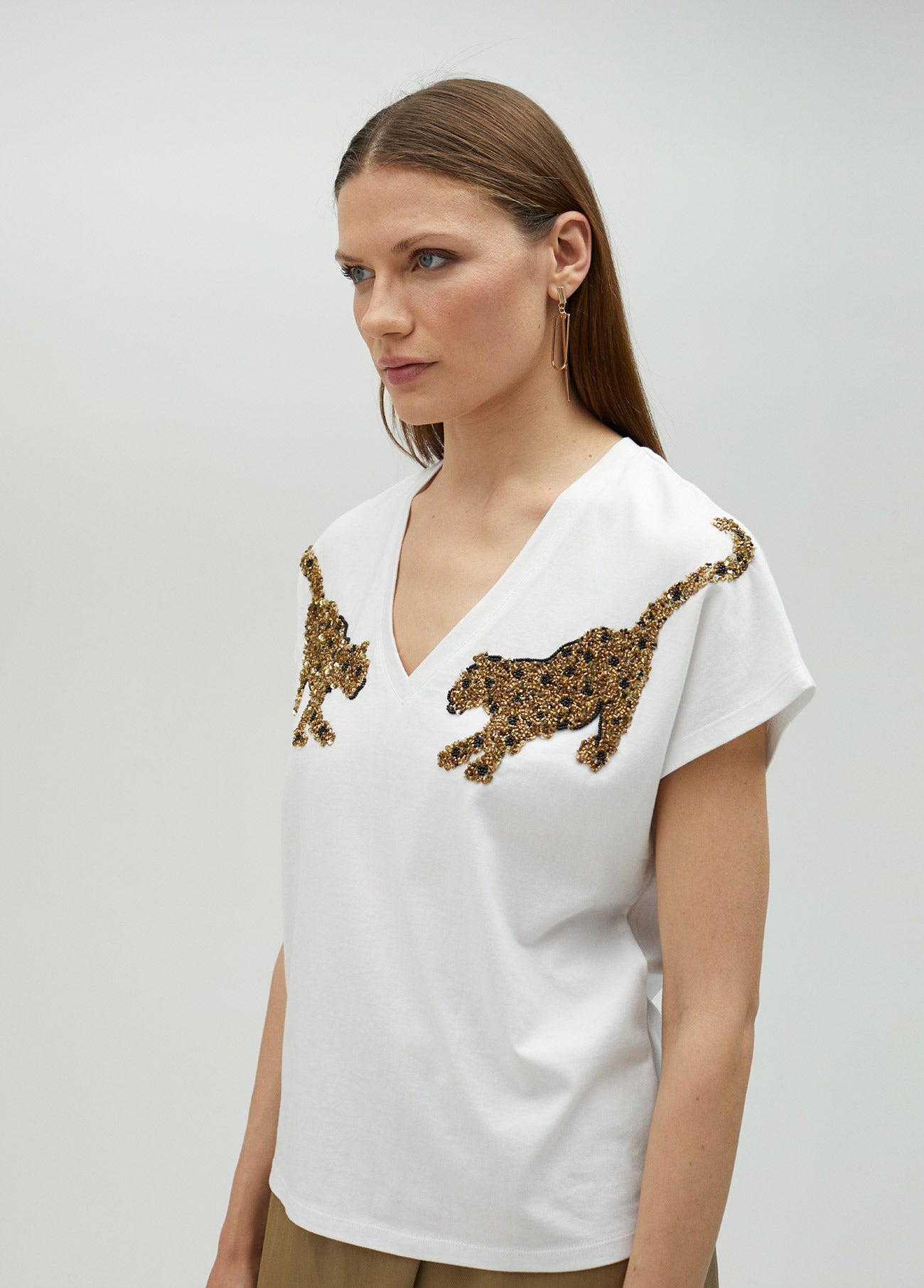 T-shirt with rhinestone tigers